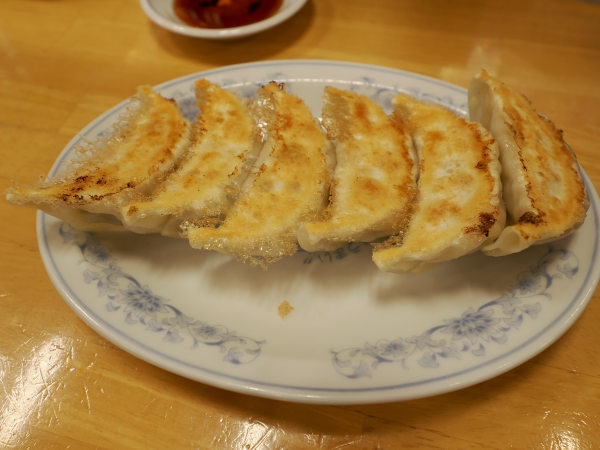 ぎょうざの満州 草加西口店