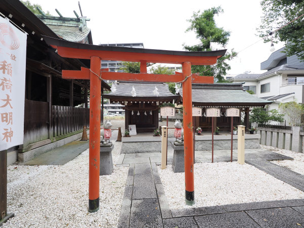 草加神社